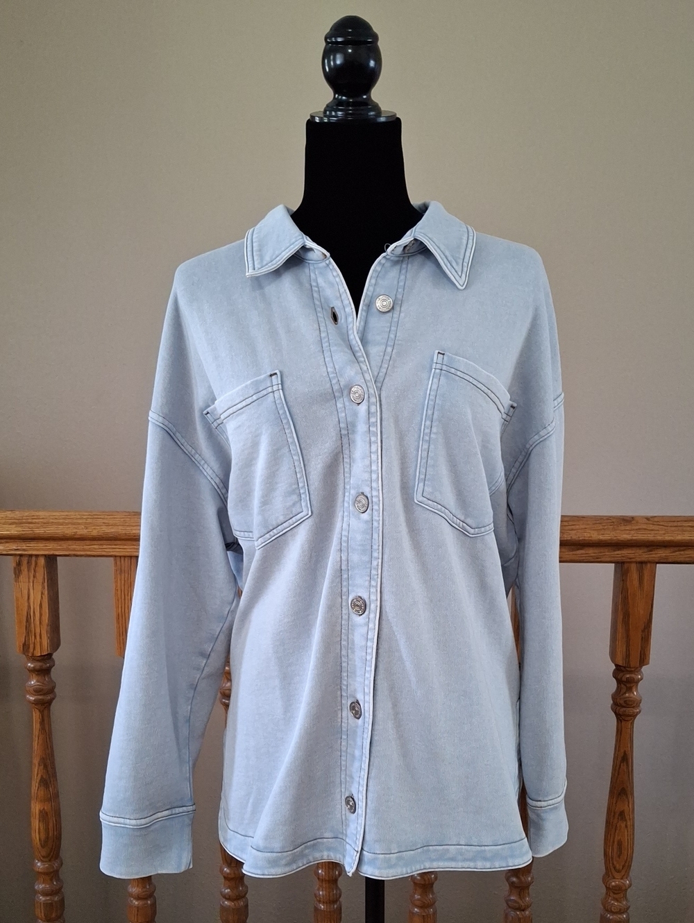 Light Blue Women's Button-Front Denim Shirt Jacket